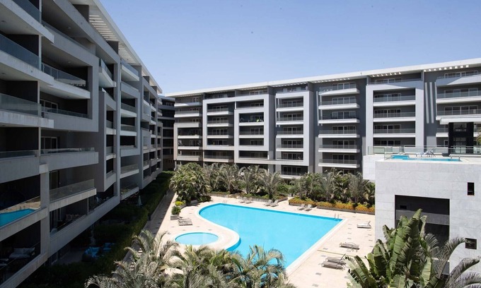 Heliopolis Apartment | Garden View Studio - 5 min from Airport