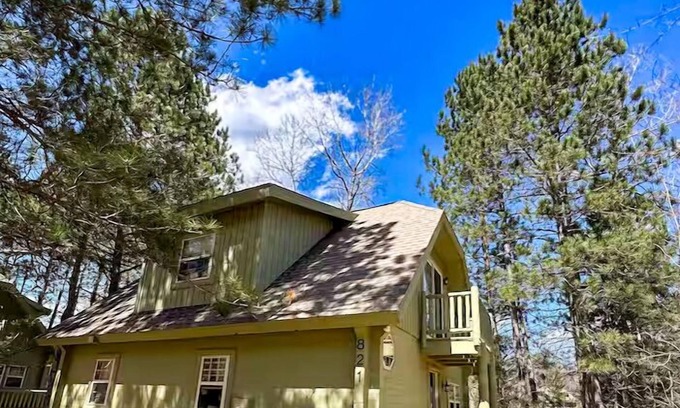 Lewiston Cottage | Garland Golf Cottage on Fountains Hole 10