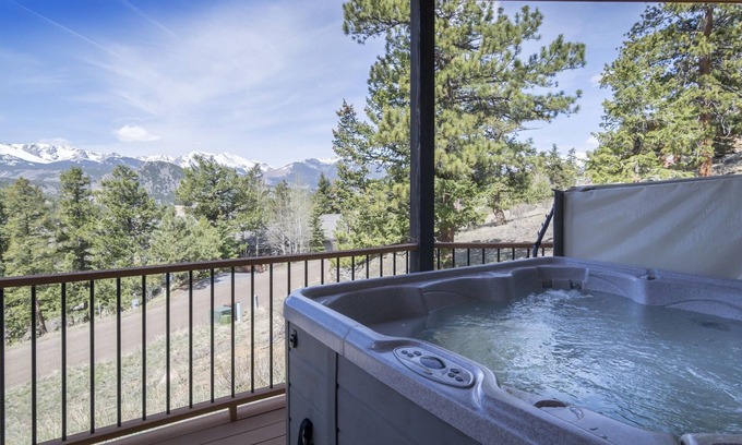 Windcliff Estates Condo | Garlands' Alpine Lodge Luxury Vacation At Windcliff 3 Bedroom Home by RedAwning