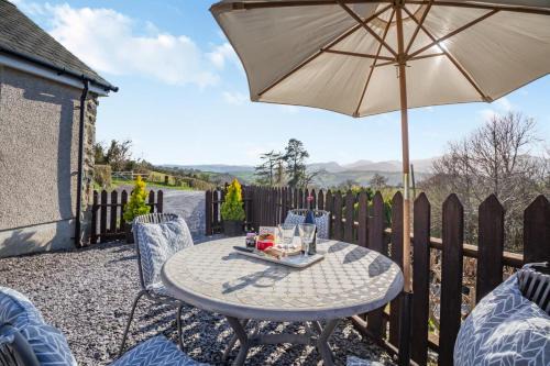 Eglwysbach House | Garreg Wen