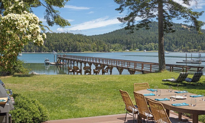 Friday Harbor House | Garrison Bay Beach House- n