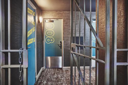 Fort William Hotel | Garrison Cells