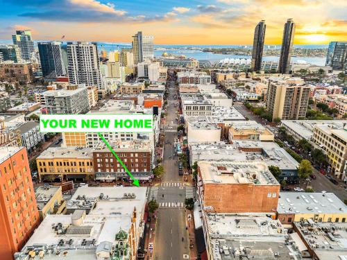 Gaslamp Quarter Apartment | Gaslamp Loft Escape Sleeps 7 in Style