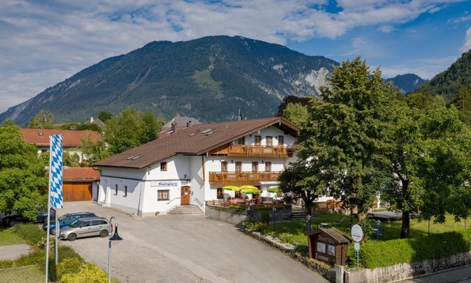 Gmain House | Gasthof Bauerngirgl