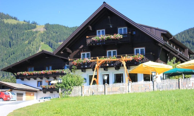 Werfenweng Hotel | Gasthof Tennenblick