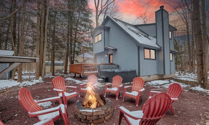 Pocono Lake House | Gated Arrowhead Retreat with Pools & Beach Access