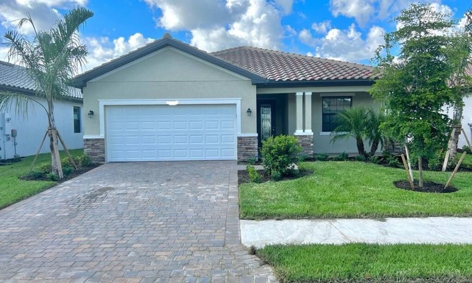 Pelican Preserve House | Gated Community, Resort-Style nPool, Pickleball, Tennis, Bocce along with Gym.