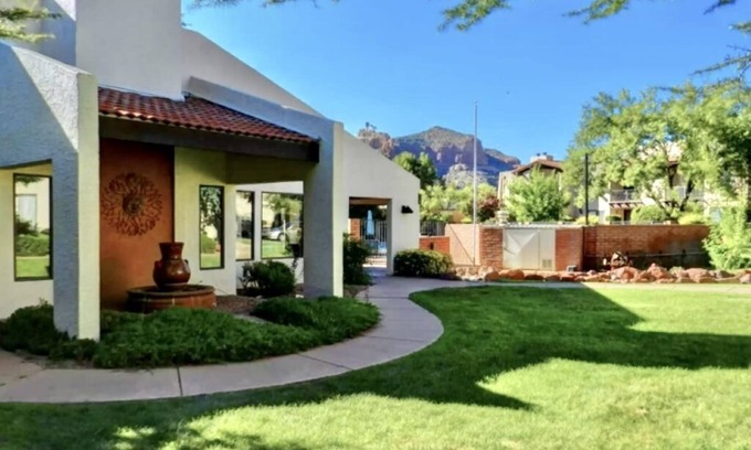 Oak Creek Condo | Gateway to the Red Rocks