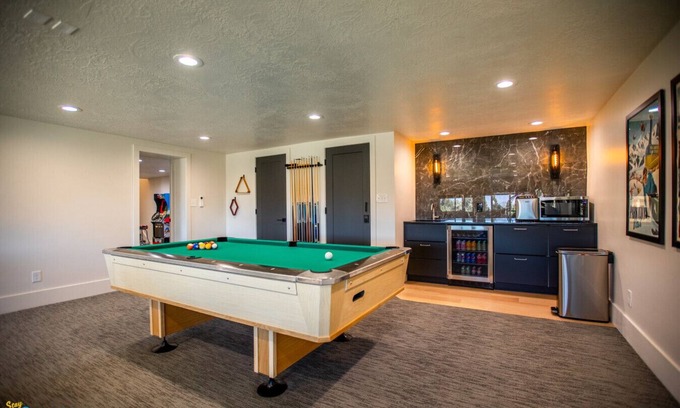 Lakeview House | Gathering Place + Hot Tub