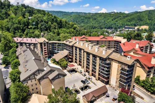 Gatlinburg Resort | Gatlinburg Town Square