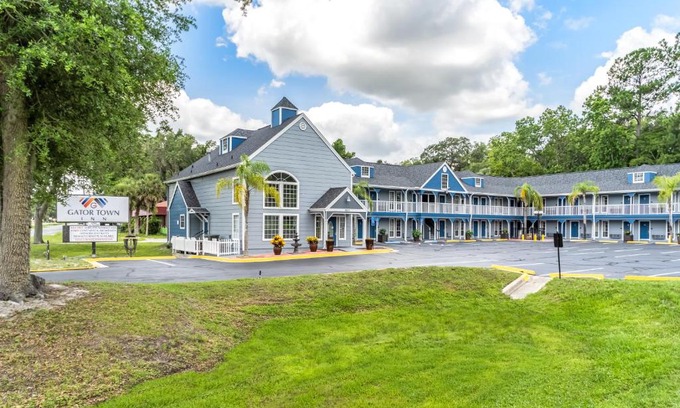 Gainesville Hotel | GatorTown Inn
