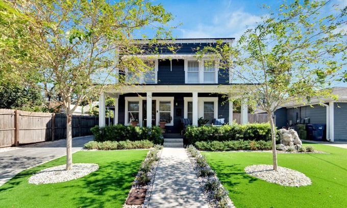 Tampa Heights Apartment | Gatsby Villa: Pool, Game Room, Near Downtown Tampa