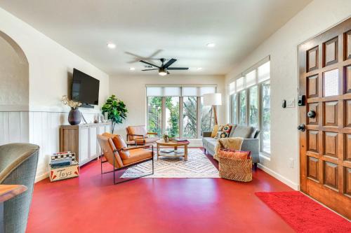 La Madera House | Gazebo, Patios and Grill Colorful Tucson Retreat!