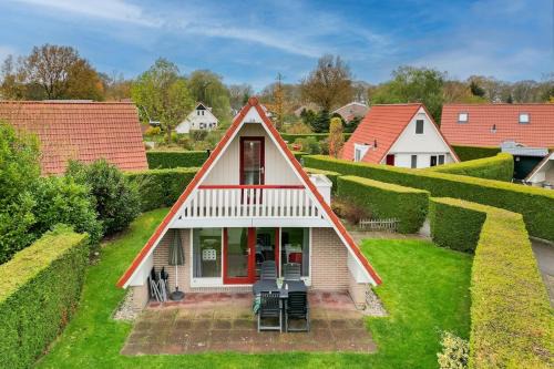 Zwiggelte House | Gele Kwikstaart I Ruime Woning met Mooie Zonnige Tuin