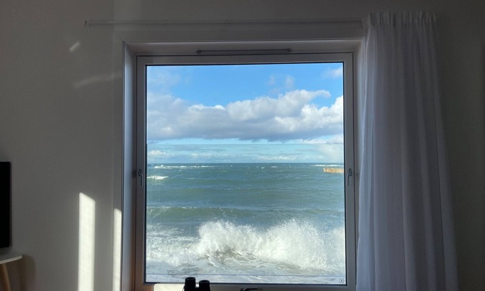 Eyemouth Cottage | GENERALS YARD, pet friendly, country holiday cottage in Eyemouth