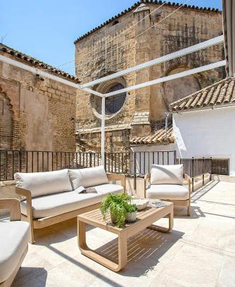 Distrito Centro Apartment | Genteel Home San Pablo Terrace