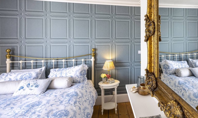 Herne Bay House | Georgian Home great for family Gatherings !
