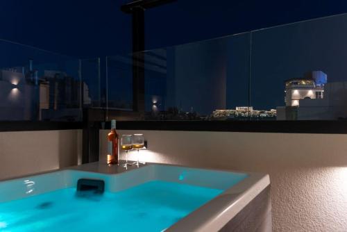 Omonia Apartment | Geraniou Boutique Studio