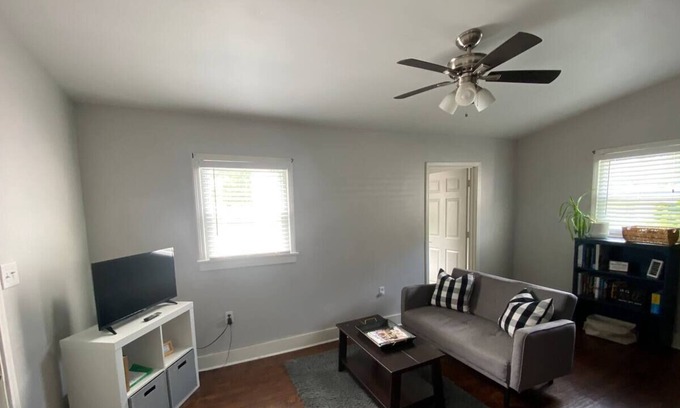 Germantown House | Germantown Gem - 1BR Apartment - Unit 2
