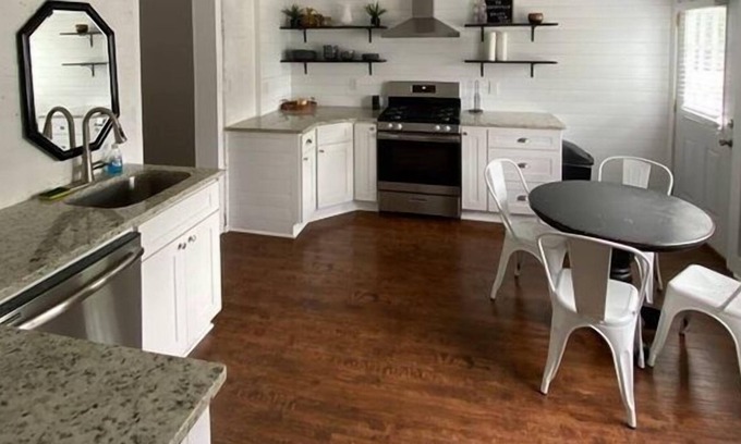 Germantown House | Germantown Gem - 7BR/3.5BA - 2 Houses Side by Side