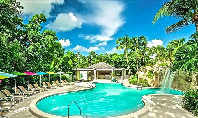 Rock Harbor Hotel | Get Ready For Adventure! 2 Relaxing Units, Oceanfront Property, Pets Allowed