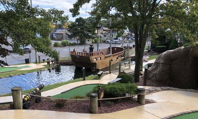 Gwinnett Place House | Get Ready for Adventure! 4 Spacious units. Near Pirates Cove Adventure Golf!