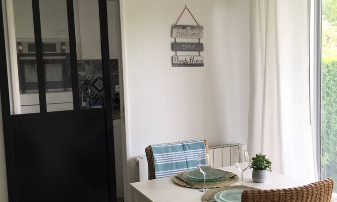 Blonville-sur-Mer Condo | Getaway in Blonville 2 rooms 150m from the beach