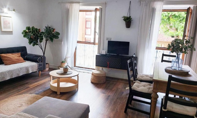 Algorta Apartment | Getxo Beach Apartment by Getxo Garden Houses