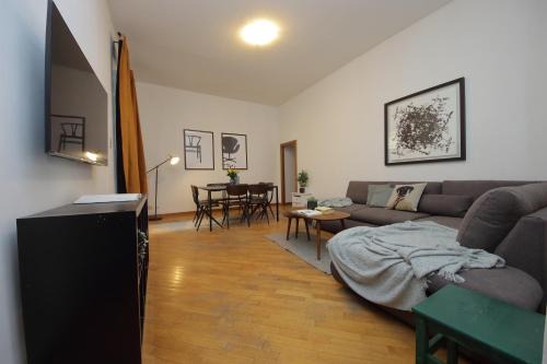Salario Apartment | Giant Borghese Apartment