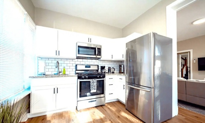 Forty Acres Apartment | Gilpin Grand - Renovated space in Trolley Square
