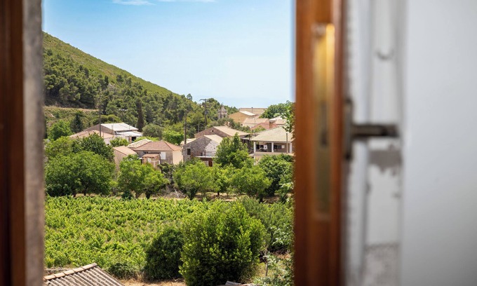Koiliomenos House | Gioia Traditional House with view in Kiliomenos, Zakynthos