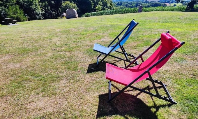 Saint-Thegonnec Loc-Eguiner House | Gite 7 Personnes et 3 Chambres à la Campagne au Calme Avec Wifi Fibre