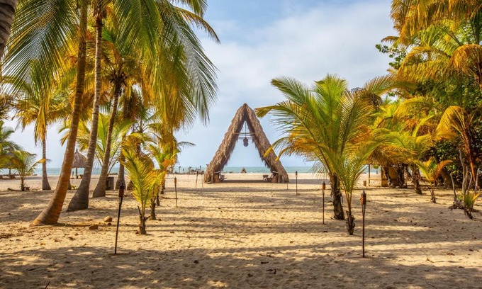 Buritaca Hotel | Gitana del Mar Beach Retreat