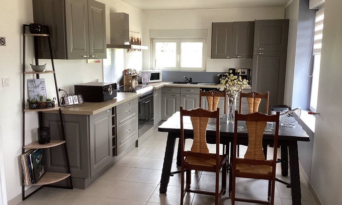 Cleden-Cap-Sizun House | Gîte between land and sea.