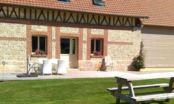 Canouville House | Gite Canouville, 2 bedrooms, 5 persons