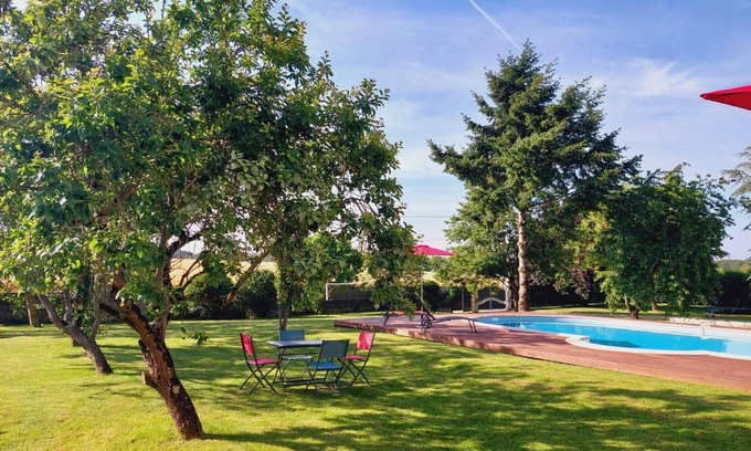 Chambourg-sur-Indre Cottage | Gite Chambourg-sur-Indre, 4 bedrooms, 11 persons