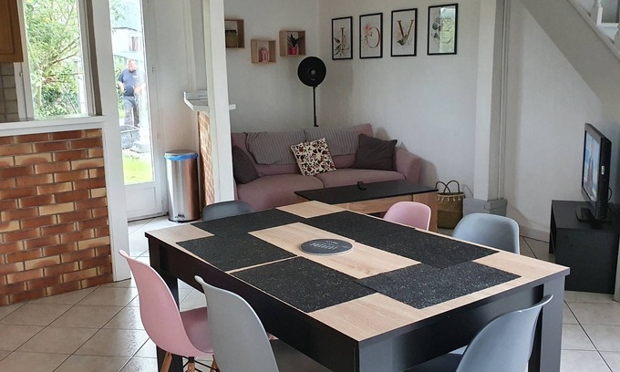 Avesnes-en-Val House | Gite "Chez AMTEA" the countryside between forest and sea!