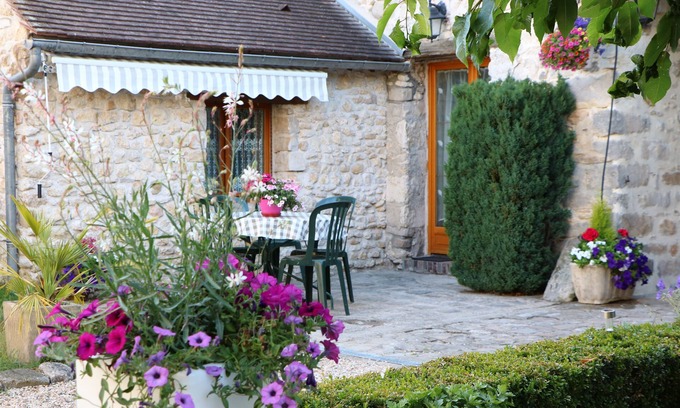 Larchant Cottage | GITE DAME JOUANNE - Nature stay near the Fontainebleau Forest