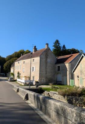 Chamesson House | Gite de scène
