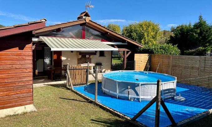 Lesparre-Medoc House | GITE DU MEDOC - Day Cruise en bateau privé, pêche en mer, et visite guidée des Chateaux du Médoc