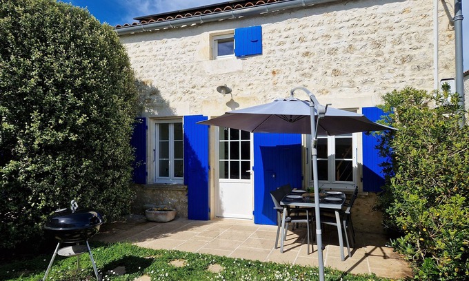 Soubise House | Gîte for 4 people, 3-star rating, close to the sea and in a quiet location