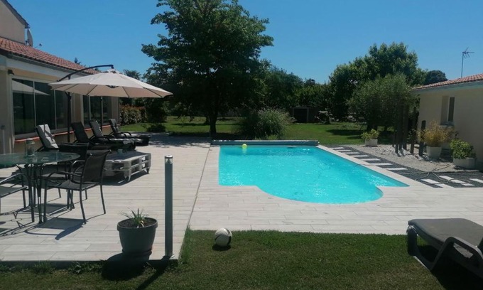 Saint-Nicolas-de-la-Grave Apartment | Gite