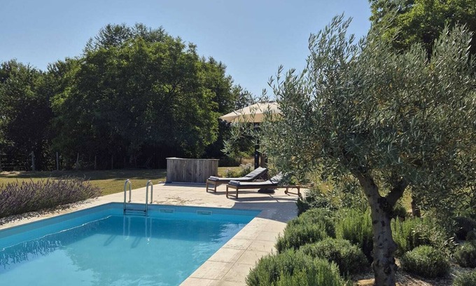 Saint-Sulpice-d'Excideuil House | Gîte La grange is a converted barn with all modern comforts.