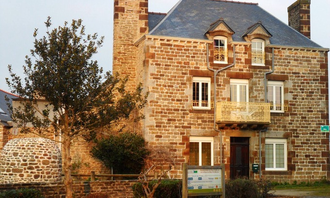 Sains Cottage | Gite in Baie du Mont Saint Michel Bay 4/7 people