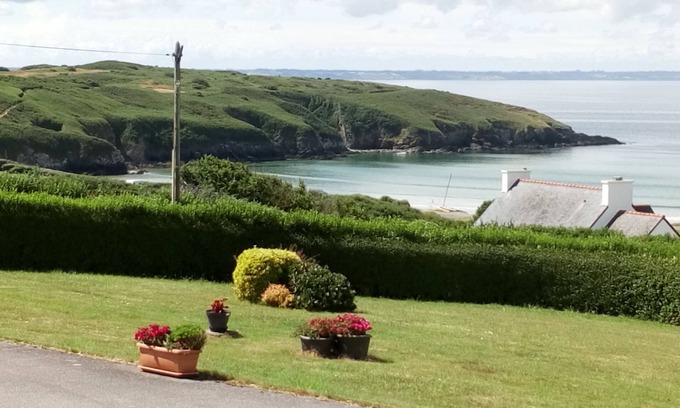 Telgruc-sur-Mer Cottage | Gîte in farmhouse with sea view, a few minutes from the beach