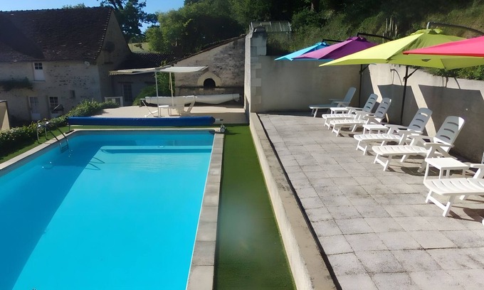 Mondion House | Gîte 'La Fromagerie' with Shared Pool, Private Terrace and Wi-Fi