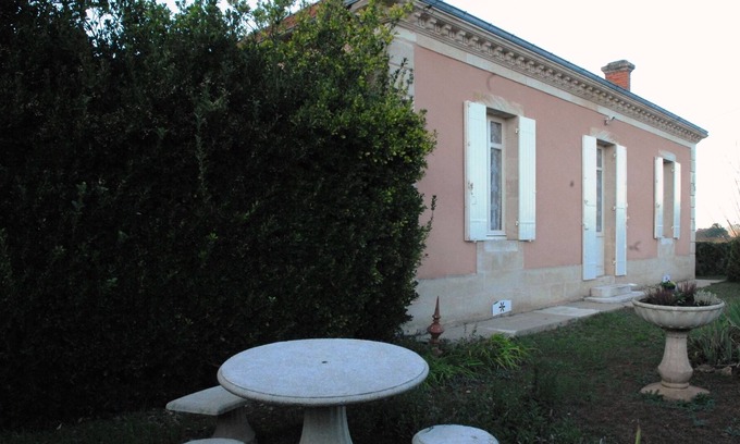 Barsac Cottage | Gite '' le Vieux Pressoir *** '' with swimming pool, children's playground,