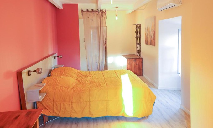 Prades Apartment | Gite les éléments Le feu