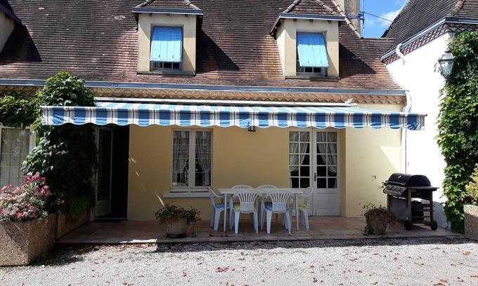 Saint-Geyrac House | Gite Les Geraniums - 6 people