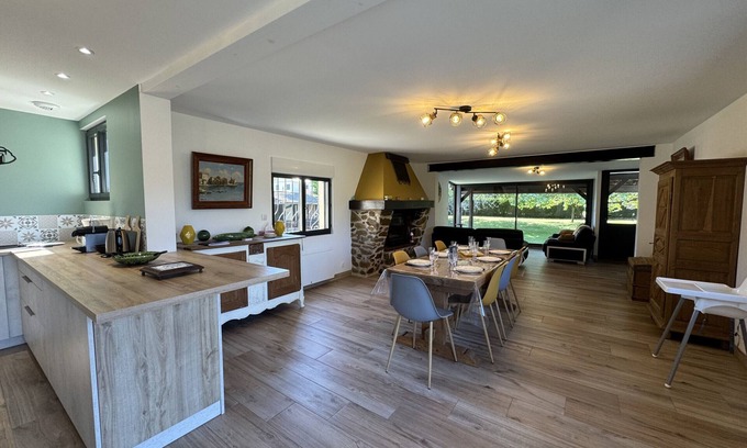 Arnage House | Gite les Tamaris - 8pers - Rêve au Mans